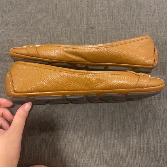 MICHAEL KORS | size 8 flats - Picture 2 of 8